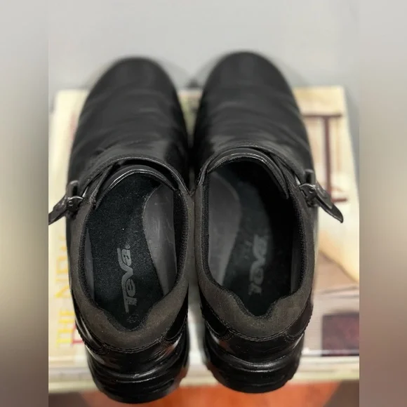 Teva Men’s Black Leather Loafers size 7 1/2 - Picture 13 of 16